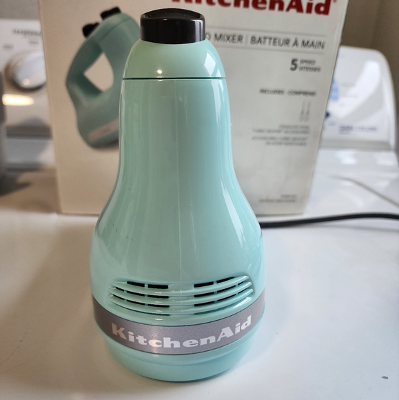 KitchenAid 5 Speed Hand Mixer | Without Beaters | KHM512 - Picture 2 of 4